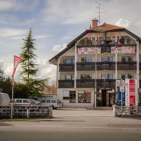 Hotel Krona Domžale Exteriör bild